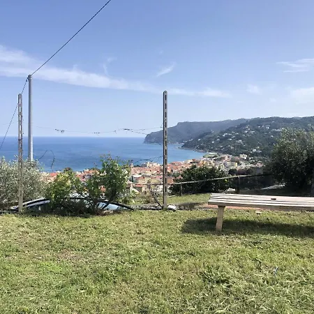 別荘 Casa Sancio スポトルノ